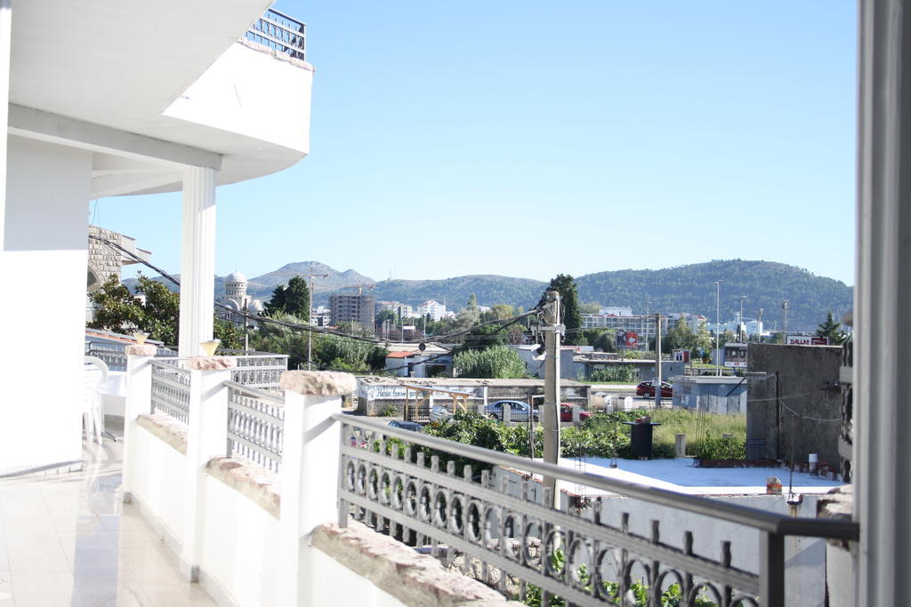 Apartments Vila Monegro Bar Exterior photo